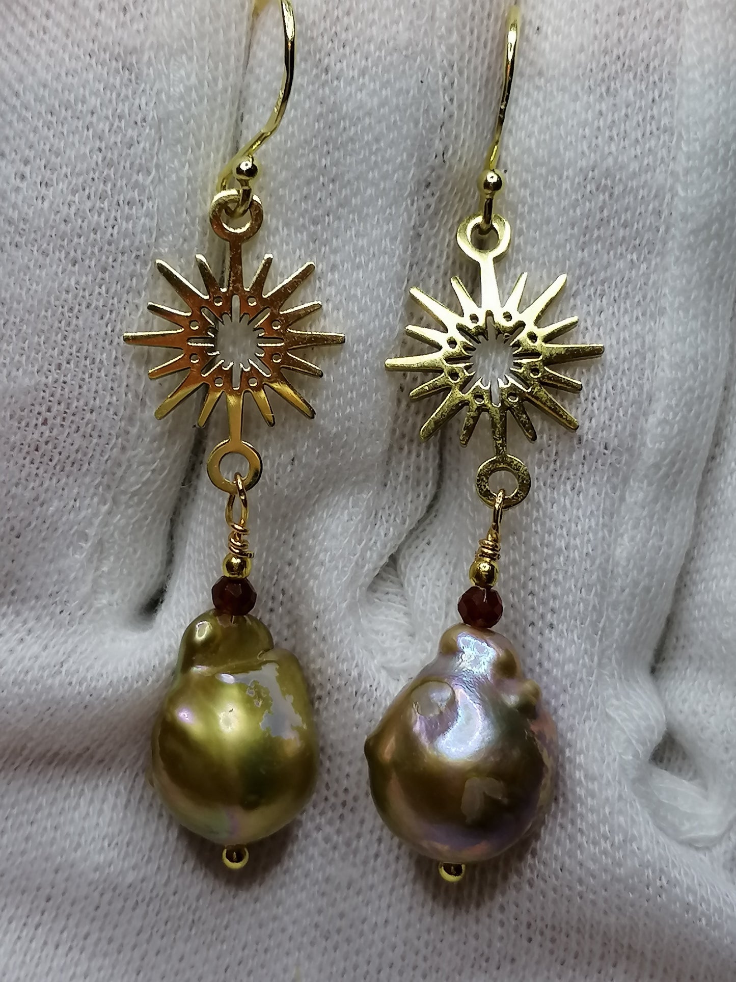 24ct Gold Vermeil 925 Sterling silver Cultured Freshwater Kasumi Pearl earrings Sunburst with Raw Ruby 832