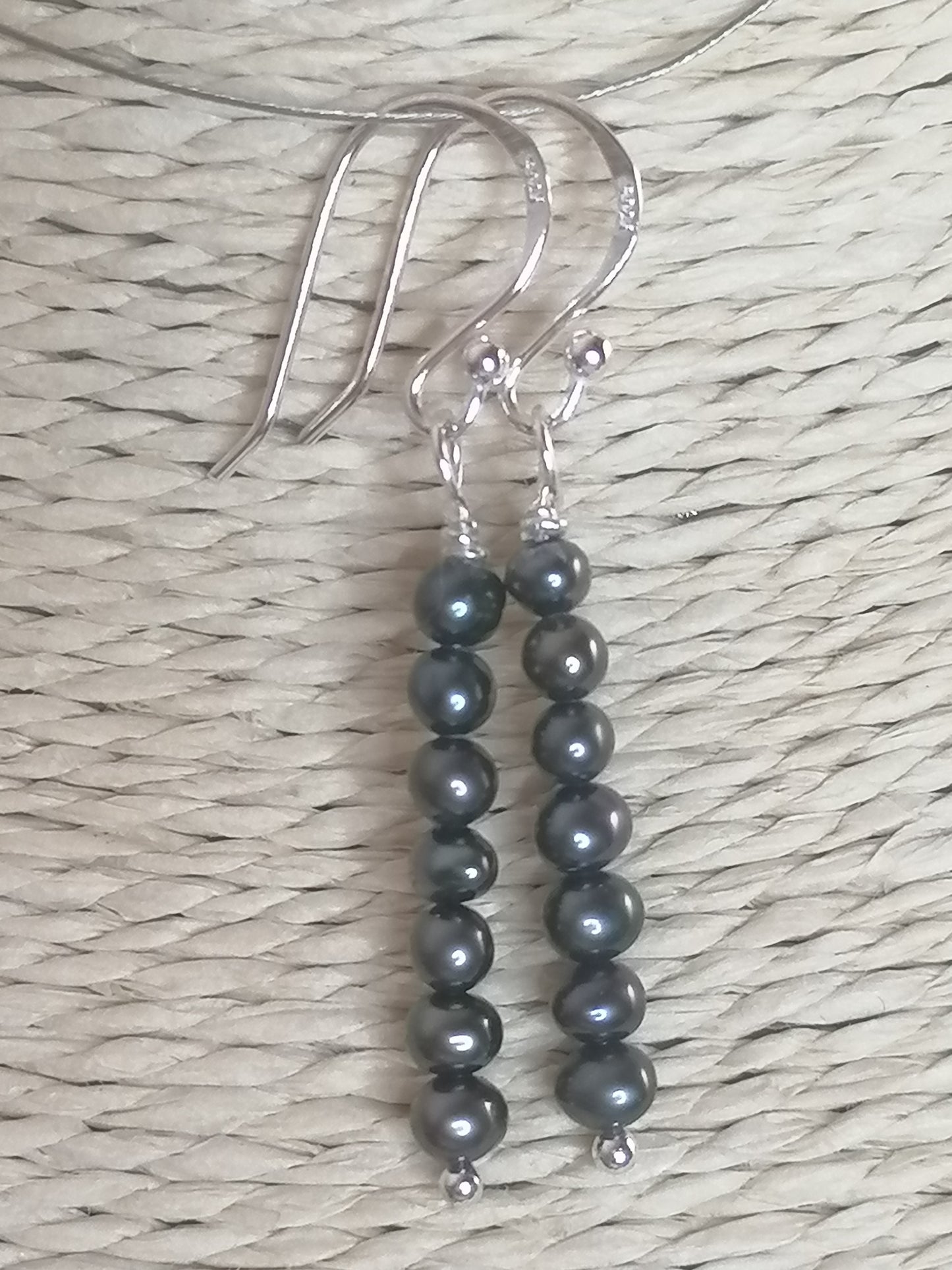 925 Sterling Silver Cultured Black Freshwater Pearl Earrings 811