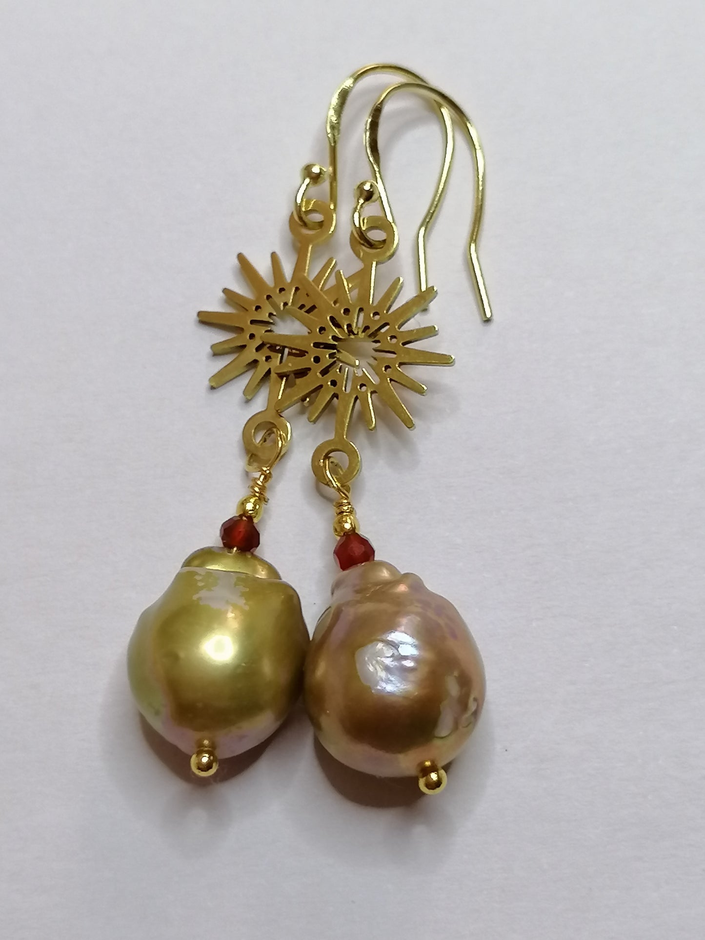 24ct Gold Vermeil 925 Sterling silver Cultured Freshwater Kasumi Pearl earrings Sunburst with Raw Ruby 832