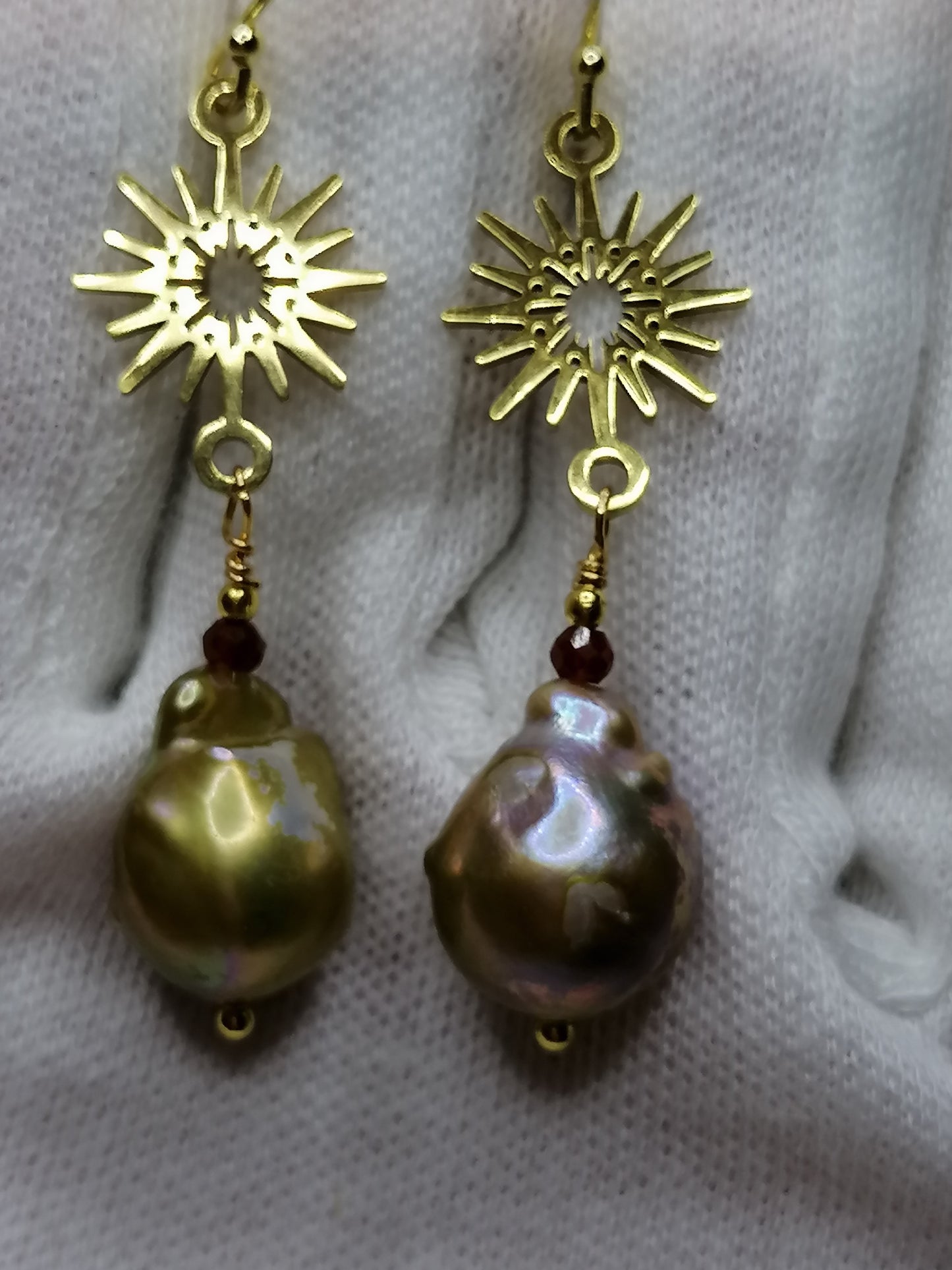 24ct Gold Vermeil 925 Sterling silver Cultured Freshwater Kasumi Pearl earrings Sunburst with Raw Ruby 832