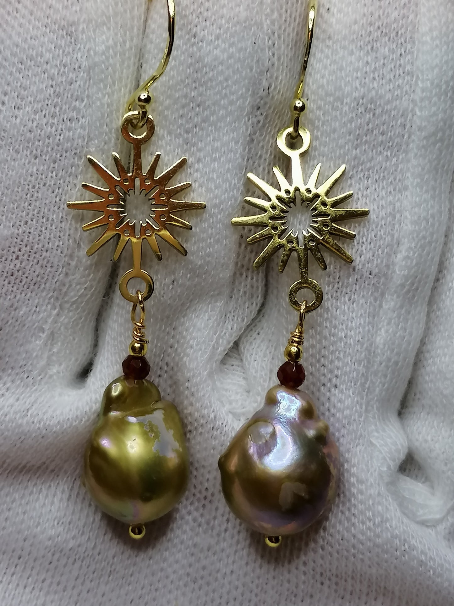 24ct Gold Vermeil 925 Sterling silver Cultured Freshwater Kasumi Pearl earrings Sunburst with Raw Ruby 832